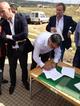 El alcalde de Son Servera firma un acuerdo en el que se expresa la voluntad de seguir luchando por el Tren de Llevant