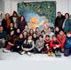 Los alumnos de la Escuela Municipal de Msica y Danza de Son Servera reciben un cuadro elaborado por los amigos de la Galera Ca'n Dinsky