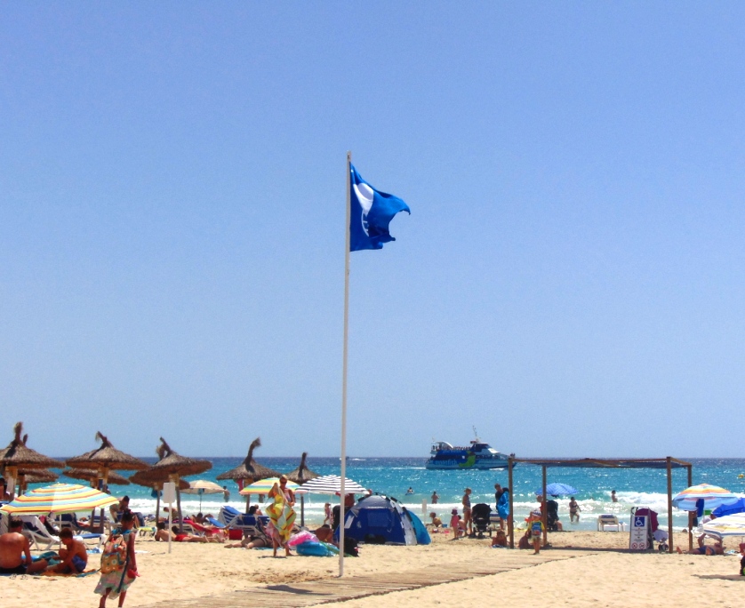 La destinaci Cala Millor mantn les Banderes Blaves en les seves platges